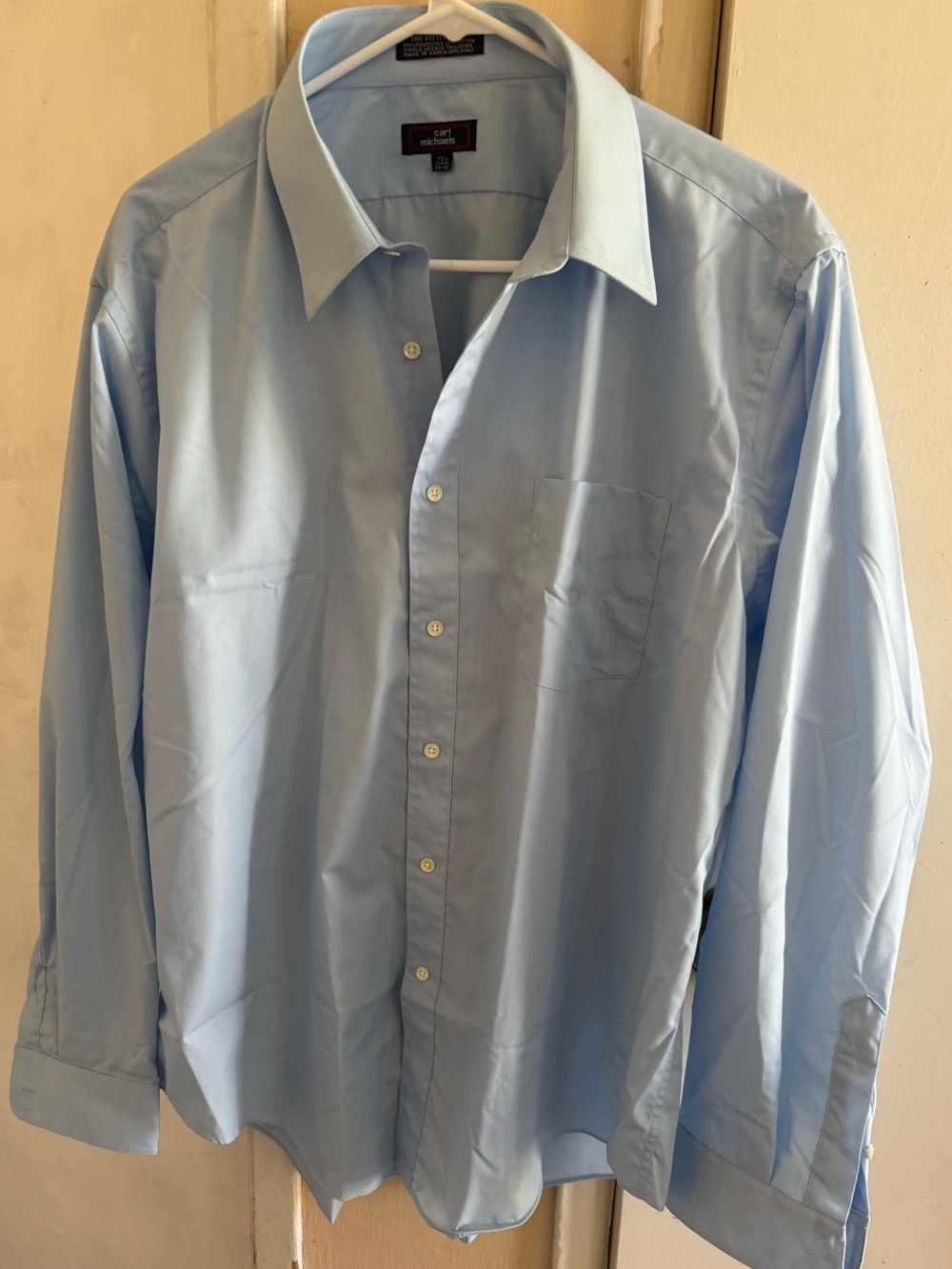 Carl Michaels mens fitted shirt/ Pale Blue Dress Shirt sz 17.5”/ 34-35